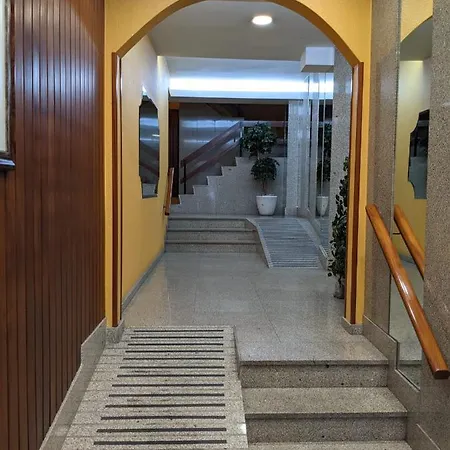 Piso 4 Calle Barcelona * Vigo